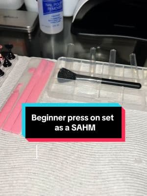 Come do my 3rd customized press on set with me!!! How did I do!!!??? #SAHM #PressOnSet #NowTakingOrders #ShippingAvailable #Atl #GA #SAHM #NewHobby #NEWTALENT #FYP #FORYOU #foryoupage #DIYpressons #3rdset #creatorsearchinsights  #Talented #Artistic #GelPolish #beetlesgelx #flowernails #SpringNails 