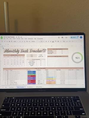 When people ask me how I manage my task. 📑📋 #googlesheets #googletricksofficial #googlesheetshack #digitalplanner #googlesheets_excel #googlesheetstutorial #digitalproducts #googletricks 