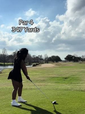 This was an eventful hole #golftiktok #beginnergolfer #girlswhogolf 