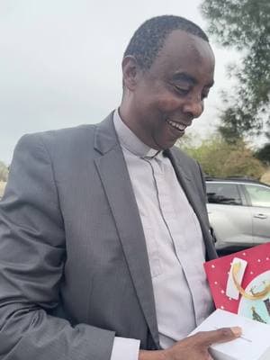 We love surprising my dad well lol it was his birthday gift. He gets so excited for gifts. He refused to wait till we got home to unbox😂🙈❤️#Love #kenyan #kenyantiktok #content #creator #music #kikuyu #kikuyuisbae #kikuyutiktok #fyp #fypviral #nairobi #nairobi #nairobitiktokers 