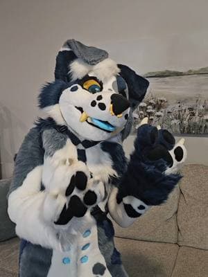 wdym im getting old - - - #caninefurry #fursuittiktok #fursuit #caninrfursuit #furrycommunity #furry #fursuiter #fursuiting #furryfandom #furrytiktok #pocari #pocariroo #telephone 