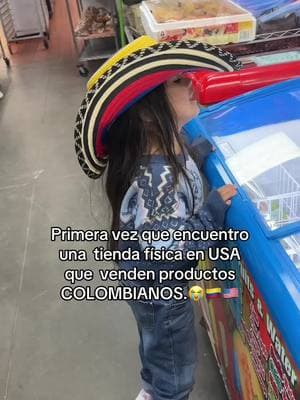 Primera vez que encuentro una  tienda física en USA que  venden productos COLOMBIANOS.😭🇨🇴🇺🇸 #productoscolombianos #colombia #dulcescolombianos #juanvaldez #colombianosenelexterior #colombianosenusa #colombianos #colombianosenmiami #colombianosporelmundo #tienda #tiendacolombiana #parati #fypage #foryourpage #CapCut 