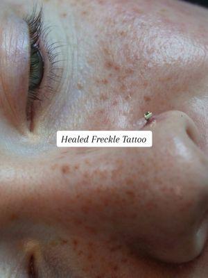 And that’s on “trust the process” 😚🤌🏼✨ #freckles #fauxfreckles #freckletattoo #frecklemakeup #freckletutorial #permanentmakeup #frecklepen #freckletutorial #healedfreckletattoo 