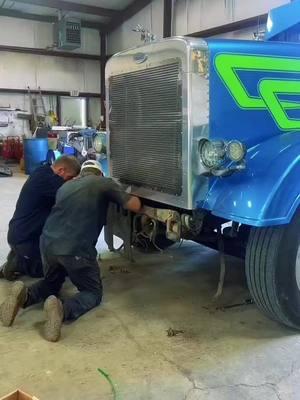 @299 Chrome Shop installing a new RoadWorks Bumper on this beautiful rig! 🔥 #roadworksmfg #turnheads #roadworksshine #roadworksbumper 