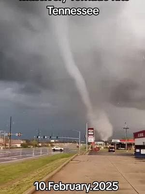 #usa🇺🇸 #usa #fyp #tornado #wind #storm #tennessee #severeweather #massive #disaster #viralvideo 