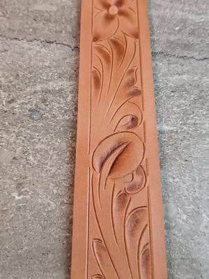 Outlines. #makersoftiktok #leatherwork #leathertooling #shading #thumbprint #toolingleather #leathertok #floralcarving #floraltooling 