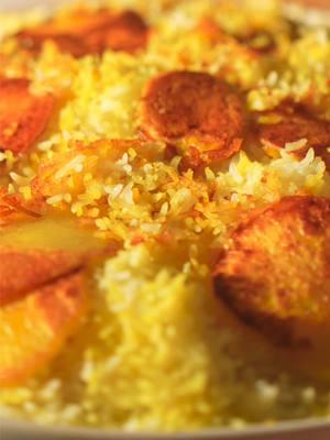 Potato tahdig #persianrice #iranianfood #tahdig 