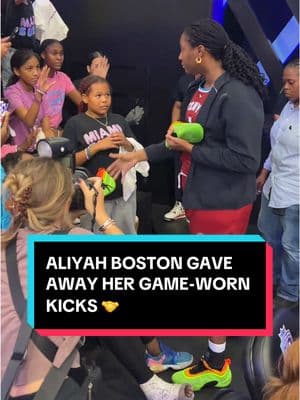 You love to see it 🥹🙏 #sneakers #sneakerheads #sneakertok #sneakertiktok #sneakerheadsbelike #sneakermeetup #adidas #adidasbasketball #hoopshoes #basketballshoes #nbakicks #sneakernews #aliyahboston #WNBA #unrivaled #unrivaledbasketball #womensbasketball #womenssports #sneakercheck #wholesome 