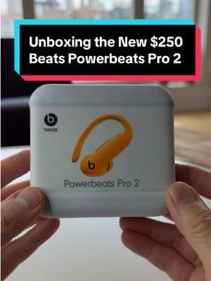 It's been almost five years since the #Powerbeats Pro were released. Let's unbox these second-generation Powerbeats Pro earbuds. 🎧 #beatsbydre #earbuds #powerbeatspro #unboxing #apple #beats #powerbeatspro2 #audio #wirelessearbuds #tech #techtok 