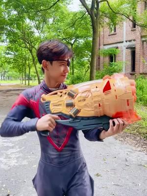 Alpha Hero helps Spider-Man get WEAPONS that makes teammates regret#shorts #spiderman #alphahero #funnytiktok #forfun #fyp #video #tiktokviral #funnyvideo #funny #spider #short