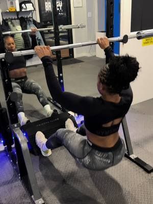 Slowwww & Steadyyy wins the race 🐢💪🏾🤓 You never want to speed through your reps… you can hurt yourself & lose your form… Slow things down so you can feel the workout, feel the muscles contracting & allow time under tension so your muscles are actually growing & getting stronger  🤗 📝 @bossladynei #fyp#fypmtok #FitTok #foryoupage   ##personaltrainer#newjersey #health #gymtips #healthtips #workouttips #fitnessinfluencer #brolicbaileyfitness #healthcoach #backday #calisthenics