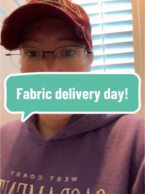 We ❤️ #fabric delivery day! #mojavefarmsquiltco #quilters #quiltingtiktok #quilttok #quiltersoftiktok #quilting #quiltingforbeginners #quiltingismytherapy 