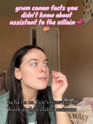 oops I did it again 🤭 #assistanttothevillain #apprenticetothevillain #accomplicetothevillain #fantasy #fyp 