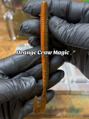 What do you think, will it catch?!  This custom, ✨Orange Craw Magic ✨ turned out wayyyy better than I anticipated 😳 Combining two of our popular colors together is not something I had thought of but I’m glad that I did this one!  Customers never cease to amaze me on the custom colors that they can come up with.  It’s always so much fun to get to use my creativity on these and having a happy customer is just the icing on the cake!  If you would be interested in the color or want to design a custom color of your own, you can fill out our custom tab on our website. A link is in the bio ⬆️ #customorders #custombaits #baitmaking #softplastics #creative #artist #handmade #forupage 