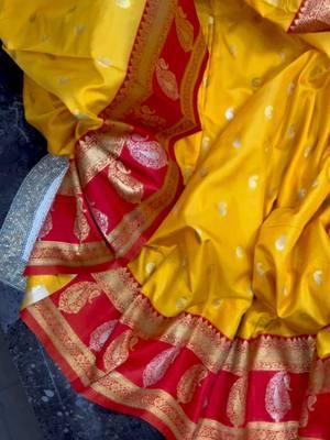 Falgun Saree. silk material allover zari weaved Saree with blouse. #jUbaedaahmed #falgun #bangladeshi #boshonto #offwhiteandred #weaved #semisilk #facebookpost #catalogs #saree #yellowsaree #desibridee#banglatalkingtomm# #valentinesdayoutfitt #offwhitesaree #goldsaree #pohelafalgun #pohelaboishakh #eidcollection #ramadan2025 