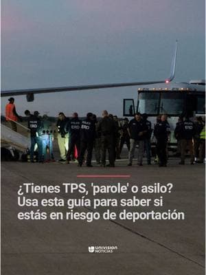 📌 ¿Tienes TPS, 'parole' o asilo?: esta guía te ayudará a entender si estás en riesgo de deportación. En medio de la incertidumbre generada por los anuncios de detenciones y deportaciones expeditas del gobierno de Trump, esta guía busca ayudarte a entender por estatus cuáles son tus protecciones, los riesgos que corres y cómo prepararte ante una interacción con las autoridades migratorias. Entra al link que está en nuestra biografía para leer más 🔗. #asilo #TPS #deportaciones #EEUU #USA #US #hispanos #latinos #detenciones #abogados #UnivisionNoticias #UniNoticias