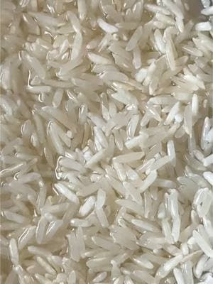 WASH YOUR RICE! 🍚✨ Rice can contain arsenic and other unwanted toxins 😳—but rinsing & soaking helps reduce them! Here’s how: Rinse: Wash the rice 4-5 times until the water runs clear. Soak: Let it sit in clean water for 4-12 hours to reduce arsenic further.  This simple method can remove up to 80% of arsenic while keeping all the nutrients! 🌾✨ Will you try this? 🍚  #HealthyEating #RiceTips #FoodASMR #FoodHacks 