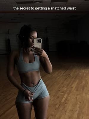 It’s not waist trainers or starving yourself, babe. Being snatched is a lifestyle!  Oh, and since self-love is sexy 💖 my V-Day promo starts tomorrow! Apply now through the link in my bio & let’s build your dream body together.  #fitnesstipsforbeginners #fitnesstipsforwomen #weightlosstips #snatchedwaist #weightlossmotivation #fatlosstips 