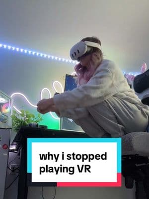 Replying to @Oscï why i don't play VR #lindseyszn #techgirl #pcsetup #GamerGirl #techbaddie #vr #oculusquest 