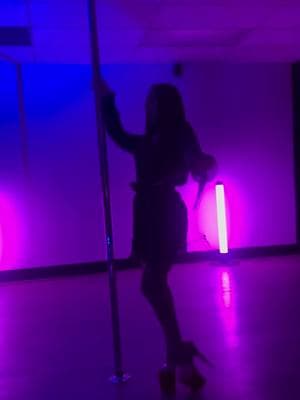 Credit to @launicaparami Thank you again @sirenaerialfitness @sirenpoledance  for inviting me to perform at your last showcase👠 📸 @xkalichaosx  👙 @the_sultry_vixen  🏰 @sirenaerialfitness  👠 @pleasershoes  🎶 @rickjames  #pole #poledance #poledancer #poleinstructor #poletricks #poledancing #polemoves #iepoleinstructor #iepolestudio #sirenpolefitness 