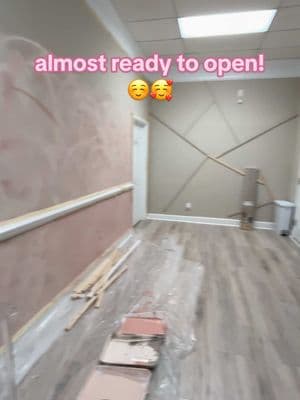 spend the day with meeeee ~again~ lol it’s almost move in day for the tenants and i rented out ALL but one of the suites at this new location so im exciteddddd! 🥰☺️ i love sharing the opening process with yall, it’s literally my favorite part lol #salonsuiteowner #salonsuites #spendthedaywithme #salonowner 