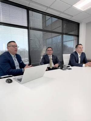 Entrevista con HomeTrust, para dar mas informacion super inportante a nuestros clientes #homebuyertips #lender #banco #prestamos #hipotecarios #homebuyer #realestate #realtor #realtoroftiktok #jhojancoronado #realestateagent #compratucasa @Luis Pacori/Branch Manager SVP @Hometrust Lending 