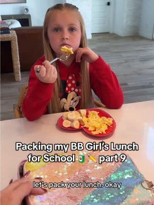 Boss puppy’s bark of approval at the end.😂♥️ xx Angela Claire @Lunchables @Bolthouse Farms  #packwithme #packinglunch #lunchboxideasforkids #girlmama #mamasgirl #grwu #momlifeisthebestlife #minime #morningroutine #momof4 