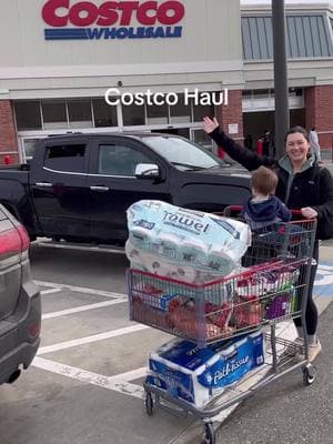 I could get so many things it’s so overwhelming 😅😆🤗 #momlife #costcofinds #costcohaul #weeklygroceryhaul #momlifebelike #boymom 