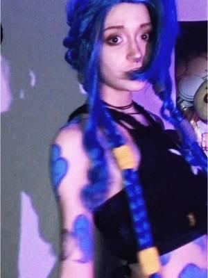 Almost out of jinx drafts ☹️☹️ #jinx #arcane #jinxcosplay #arcanecosplay #arcanejinx #jinxarcane #leagueoflegends #cosplay #wlw #idk_a_username27 #idk_a_username27_jinx 