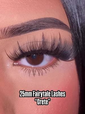 25mm Fairytale lashes with Spikes on “CRETE”. Shop link in Bio 🛍🛍 #striplashes #lashvendor #wholesalelashes #privatelabellashes #customlashes #glitterlashes #spikelashes 