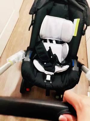 #carseat #carseatsafety #carseatstroller #cosasparabebes This convertible stroller is a game changer! It’s super light weight, it converts from a baby seat to a stroller in a matter of seconds and for the price you just cannot beat it!! #embarazo #embarazada #baby #babygirl #babythings #cariola #portabebe #tiktokpartner #TikTokShop #tiktokmademebuyit #tiktokshopfinds#maternidad #maternity #babytok #fy #fyp #fypシ #fypシ゚viral #fypage #fyppppppppppppppppppppppp #foryoupage #viralvideo #viraltiktok #paratii #paratiiiiiiiiiiiiiiiiiiiiiiiiiiiiiii #doona #doonadupe 