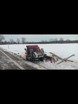 #ronkstowing #ronks #Jole #Joey #Kaden #fyp #foryoupage #towtruck #TowTok #Peterbilt #Rotator #accident #Landoll #1150 #towlifeornolife🤟🏾💯 #Miller #Rollover #Recovery#tow#truck#Plow#ODOT 