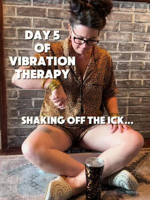 SHAKE IT UP, BABY! Day 5….i bumped up to using it for almost an hour!!!  My legs feel like jello, but I’m relaxed.  😎 #vibrationplate #anxietyrelieftips #middleagedwomen #mentalhealthtiktok #shakeitup #shakeshakeshake #iliketomoveitmoveit 