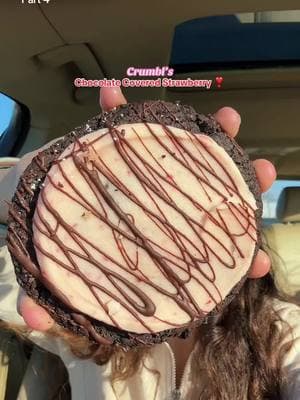 🍓 CHOCOLATE COVERED STRAWBERRY✨ from @Crumbl 👉 this is only part 4!!! Full review is already up on my page 😊 __ #ValentinesDay #valentines #valentinescookies #valentinecake #chocolatecookie #chocolate #cookiesandcream #strawberrycookie #chocolatecoveredstrawberries #oreocookies #chocolatecookies #chocolatestrawberries #crumblcookies #crumbl #crumblreview #crumbltiktok #crumbltasteweekly #crumblcookiesoftheweek #crumblcookie #crumblesqueen🥰💝 #crumblflavors #crumblcookiesmn #crumblcookiesreview #crumbltaste #crumblcookieflavors #cookiereview #cookies #cookiesoftiktok #crumblecookie #crumblecookiereview #crumblecookies #crumblrun #cookierun #muckbang #muckbangeatingshow #foodreview #reviews #honestreview #honestcrumblreview 