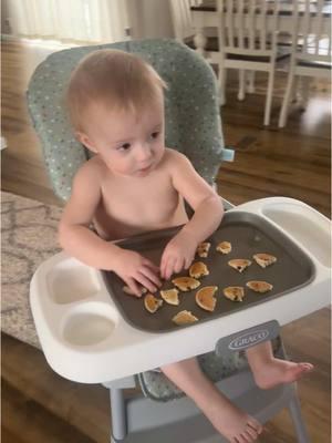 #momvideos #MomsofTikTok #momtok #relatablemomcontent #momvlogger #motherhoodunplugged #motherhoodunfiltered #smallcontentcreator #breakfastforkids #breakfast #coffee 