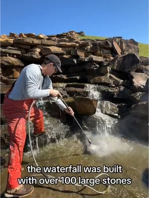 Pressure Washing A Waterfall #pressurewashing #pressurewashingbusiness #pressurewashingforbeginners #pressurewasher #pressurewashingtips #pressurewashingvideo #pressurewashingbusinesstips 