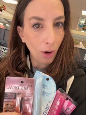 Makeup mystery? What do you think? Are they just repackaging & rebranding discontinued former mascaras…hmmm #mascarareview #newmascara #drugstoremascara #discontinuedmakeup #drugstoremakeup #makeuppackaging #shoppingwithabby 