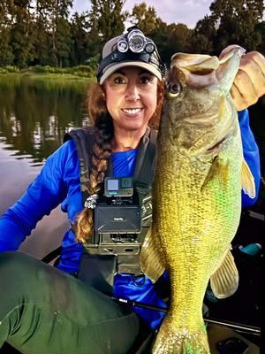 She did have big peepers! 👀🤣 Bruko worm: @Faymous_Fisherman🐟🐠🐟🐠 Anise Bass attractant: @Proline Baits #nativewatercraft  #kayakfishing  #girlswhofish  #bassfishing #lakefork #ladyangler 