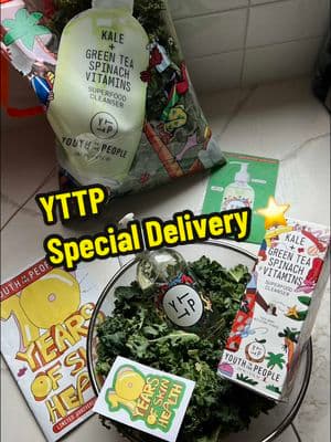 Special Delivery from @Youth To The People Happy 10 year anniversary 😭⭐️🥹 thanks for the bag of 🥬 #youthtothepeople #yttp #superfoodcleanser #kale #sebastiancurri #10yearanniversary #delivery 