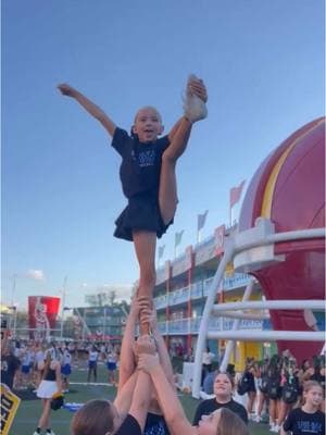 Live Oak Rec Youth Program💙💛🖤 training them up right. We live for these moments🦅🏰 Loved watching all the teams out there this weekend🤩 #footballfield #nationals #nhscc #liveoak #cheer #theynotlikeus