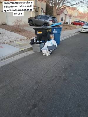 encontramos charolas de plata en la basura lo que tiran en usa#fypage#dumpsterdiving#viralvideo#entodoelmundo#siganmelosbuenos#fypage#loquetiranenusa#dineroalabasura#pepenando#dinerodelosmillonarios#rejuntandodolares#delabasura#enusa#loquetiranentodousa#foryou#paratiiiiiiiiiiiiiiiiiiiiiiiiiiiiiii#fypage