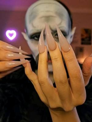 feeling c(o)unt 💋 #nosferatu #pressonnails  #asmrtiktoks #justgirlythings #nailinspo