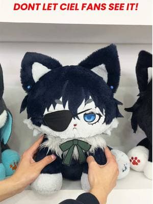 Don’t let Ciel fans see it! #cielphantomhive #ciel #cielphantomhivecosplay  #sebastianmichaelis #sebastian #kuroshitsuji #blackbutler #blackbutlercosplay #blackbutlersebastian #blackbutleredit #kuroshitsujiedit #plushies #plushtoys #fyp 