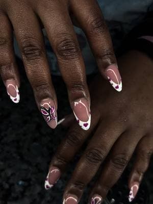 Accepting Acrylic Fullsets in Conyers & Atlanta 🦄 Click the Link in my bio 📲 or ☎️ text 470-728-4500 • •  #atlnails #atlantanailtech #nailart #conyersnailtech 