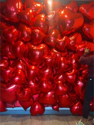 Happy Lover’s Day….build a heart wall with me. Comment, like, share and follow. #roadto10k #ValentinesDay #Love #balloonwall #heart #heartwall #iloveyou #lovers #bemine #red #valentines #bemyvalentine #creative 