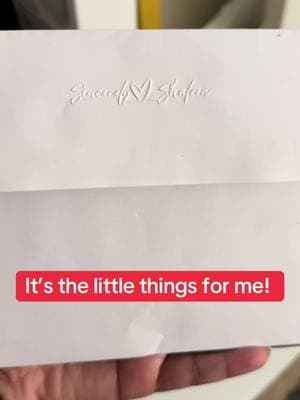 If you’ve ever bought anything from me, you know that I’m big on presentation. The little things will always be big things to me. That’s why I’ve always sent a little piece of me in every package. A little surprise as a thank you. I love the way having my logo on each envelope just takes it to another level. I’m so proud of this line. This is really me and my whole heart involved.  I thank you guys for every order  Sincerely Shaleea. ❤️ #shaleeavenney #envelope #greetingcards #relationships #dating #smallbusinesssupport 