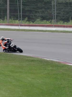 Jake Lewis wrapped up his first full Super Hooligan season with an impressive 3rd place finish in the Mission Super Hooligan National Championship! 🏁 Two wins and three podiums, not bad at all! #motorsports #superhooligan #motorcycle #racing #harleydavidson