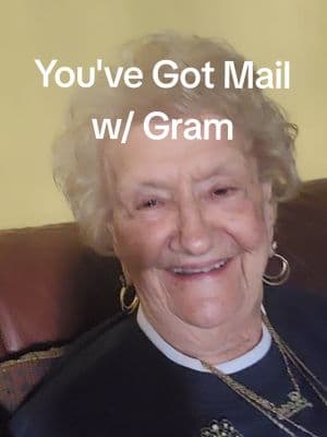 Tom Hanks Superfan right here #youvegotmail #sleeplessinseattle #tomhanks #tiktokgranny 