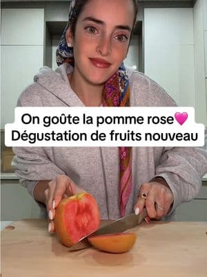 On goûte la pomme rose🩷🍎 #fruit #degustation #fruitbasket #pink #pinkapple #pommerose #newfruit #pink #virale #trendy #forupage 