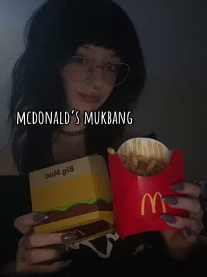 the fries were just potato chips atp 😭 #fypシ #foryou #mukbang #mcdonalds #mcdonaldsmukbang #tvdinner 